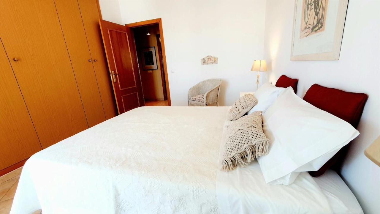 Quarteira Beach Vacation: 2Br Steps To The Sand Eksteriør bilde